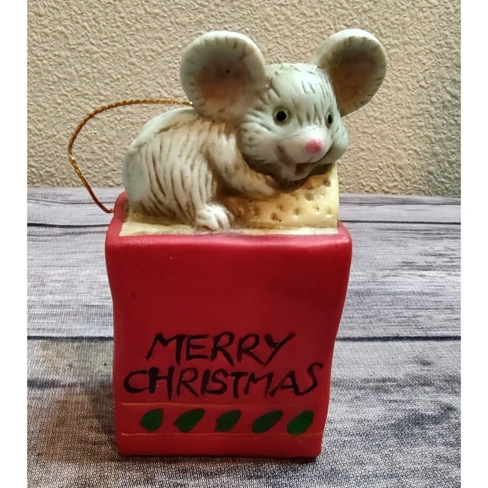 Vtg Ceramic Mouse Christmas Ornament  A13